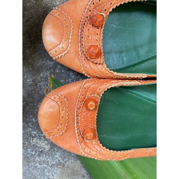 Balenciaga Orange Ballerina Ballet Flats​​​ - Picture 3 of 9